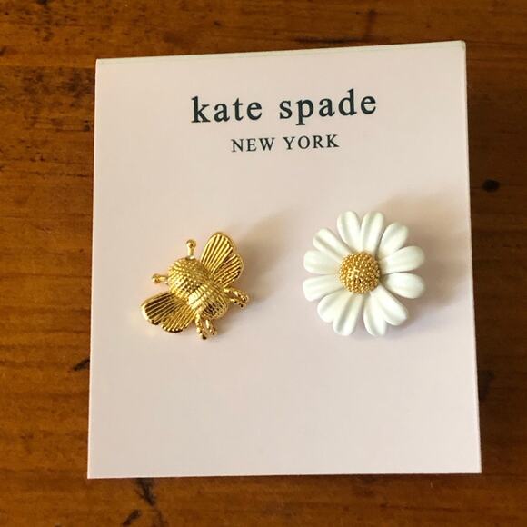 Kate Spade New York NIP Charming All Abuzz Bee Stud & Daisy Whimsical Earrings - Picture 10 of 13